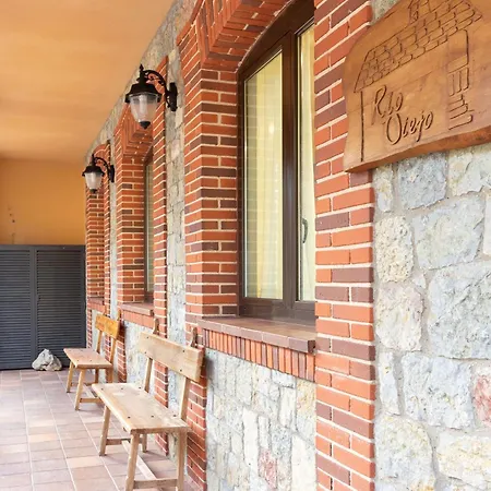 里奥假日乡村酒店